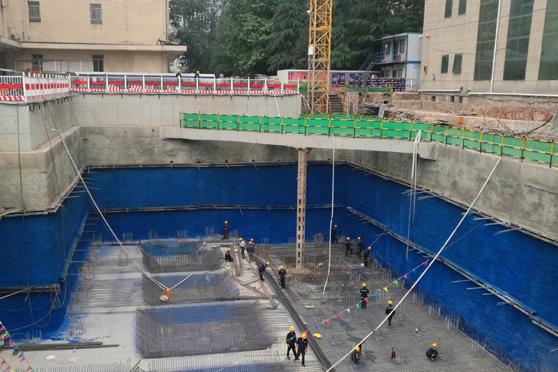 西成鐵路客運(yùn)專線調(diào)度所擴(kuò)建工程基坑支護(hù)設(shè)計(jì)、降水及檢測(cè)工程獲得省級(jí)二等獎(jiǎng)（基坑深度13-14米，降水深度6.3米）